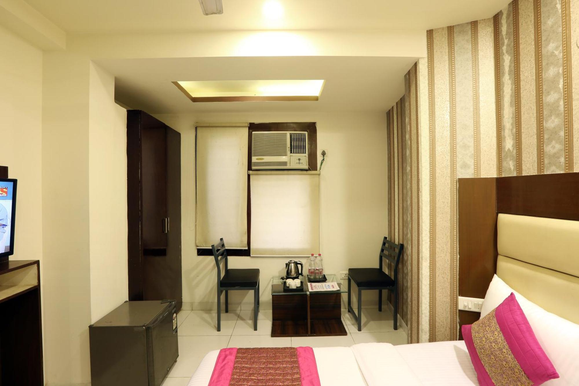 Hotel Triton Grand At Delhi Airport Neu-Delhi Exterior foto