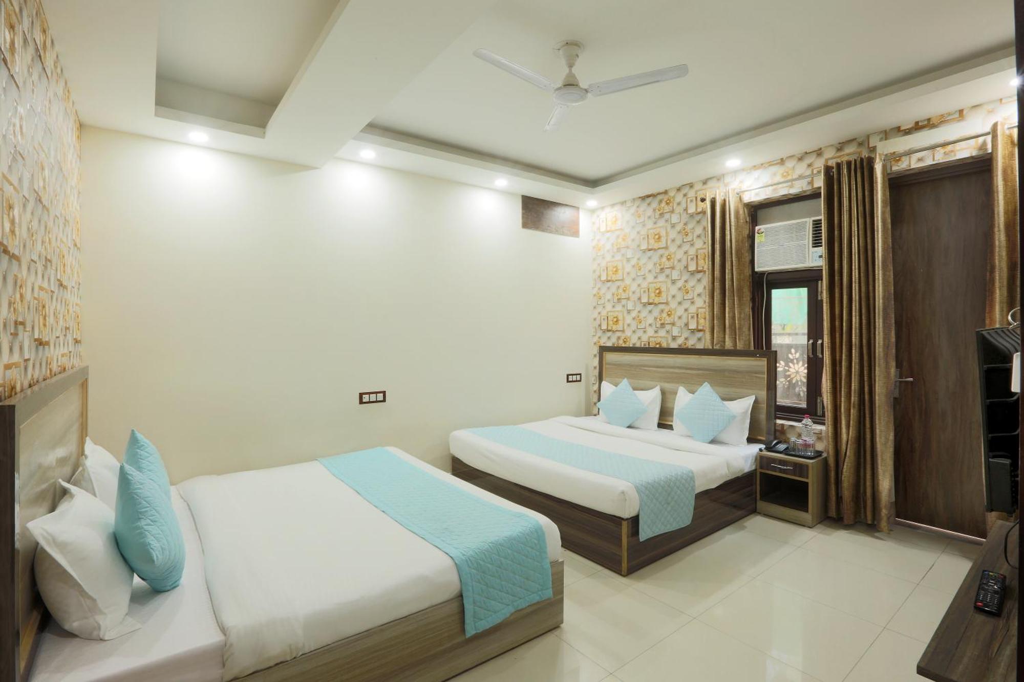 Hotel Triton Grand At Delhi Airport Neu-Delhi Exterior foto